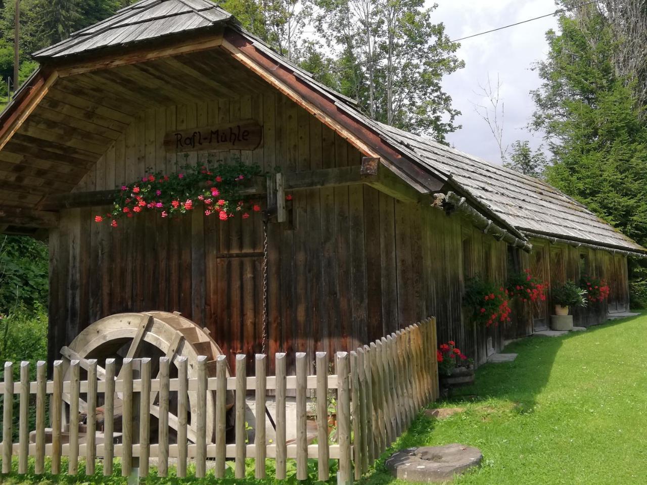Raffelwirt Hotel Deutschgriffen Bagian luar foto