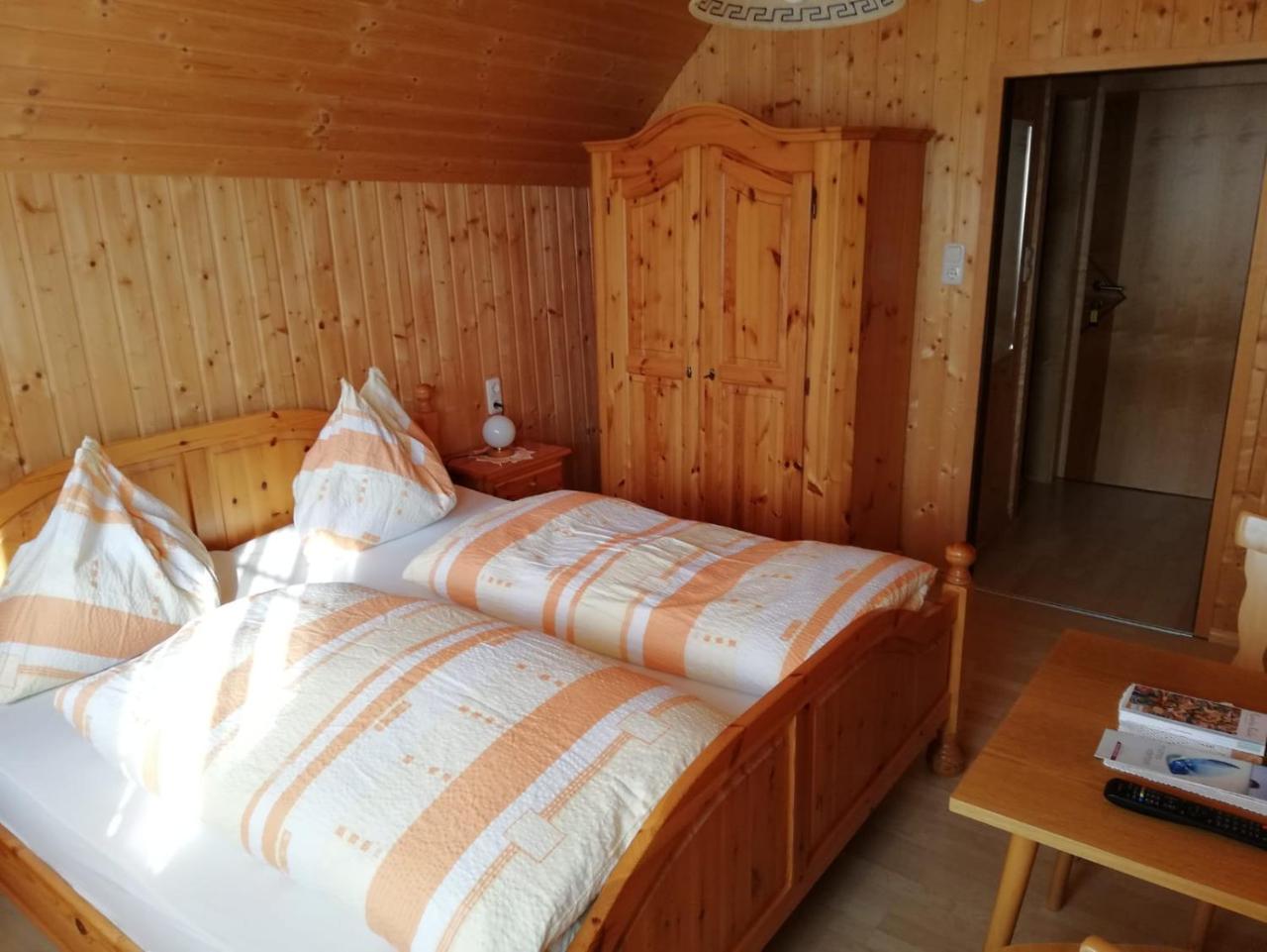 Raffelwirt Hotel Deutschgriffen Bagian luar foto